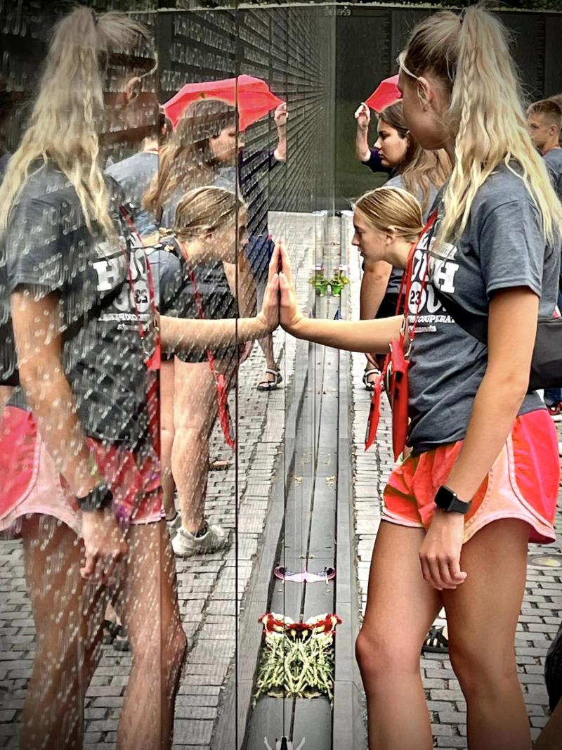 Students visit the Vietnam memorial