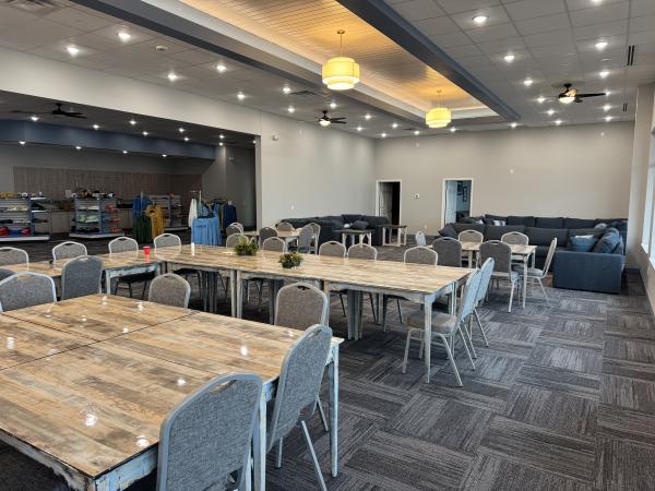 Dining area at Hiawatha Beach Resort